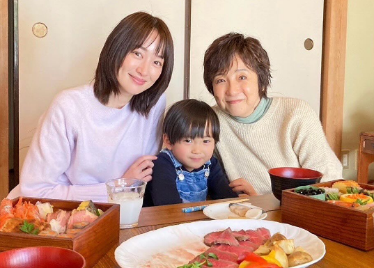 高梨臨のこどもの噂と家族構成や結婚事情を徹底解説